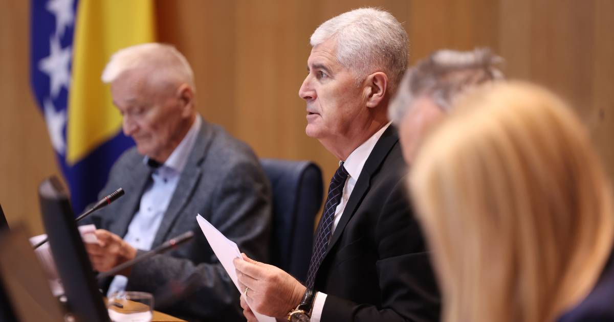 HDZ i SNSD blokirali sjednicu, Čović i Špirić pravdali odluku