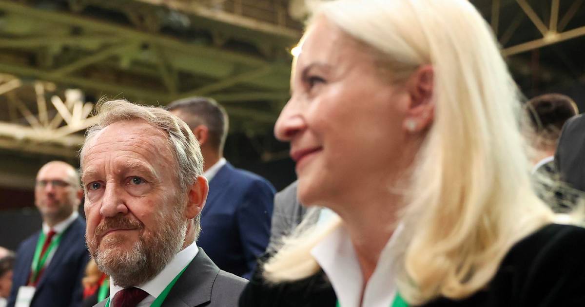 Bakir Izetbegović pojašnjavao zašto njegova supruga neće biti kandidatkinja za Predsjedništvo BiH