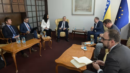 Predstavnici MMF-a s Nikšićem: Predstavili očekivana finansijska kretanja u budućem periodu, razgovarano o reformama