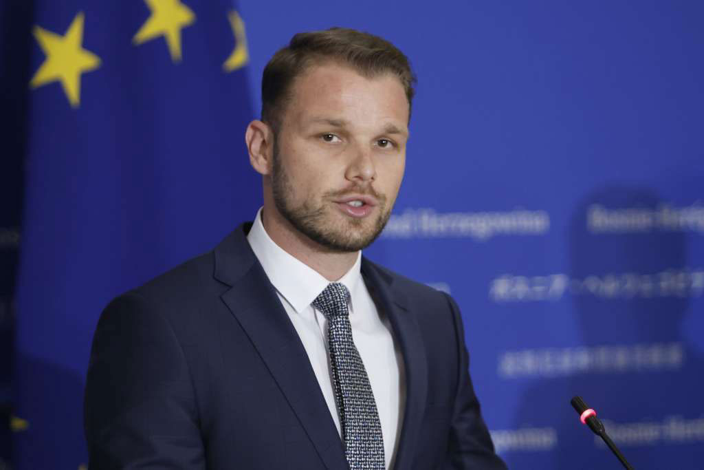 Stanivukoviću izdana dva prekršajna naloga: Evo koliko mora platiti