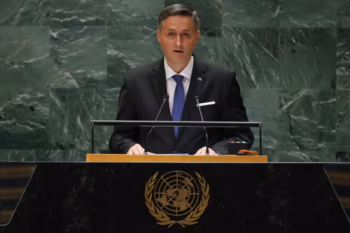 Bećirović u UN-u: Poricanje genocida nad Bošnjacima je uvreda mrtvima i prijetnja živima