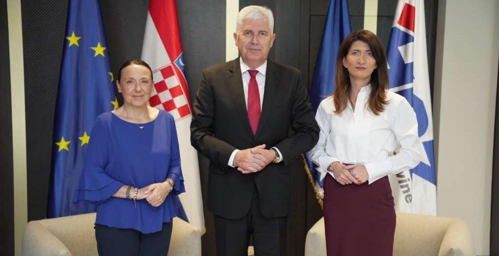 Čović i Filipović sastali se s ministricom Hrstić - Kvalitetniji uvjeti liječenja za pacijente u BiH
