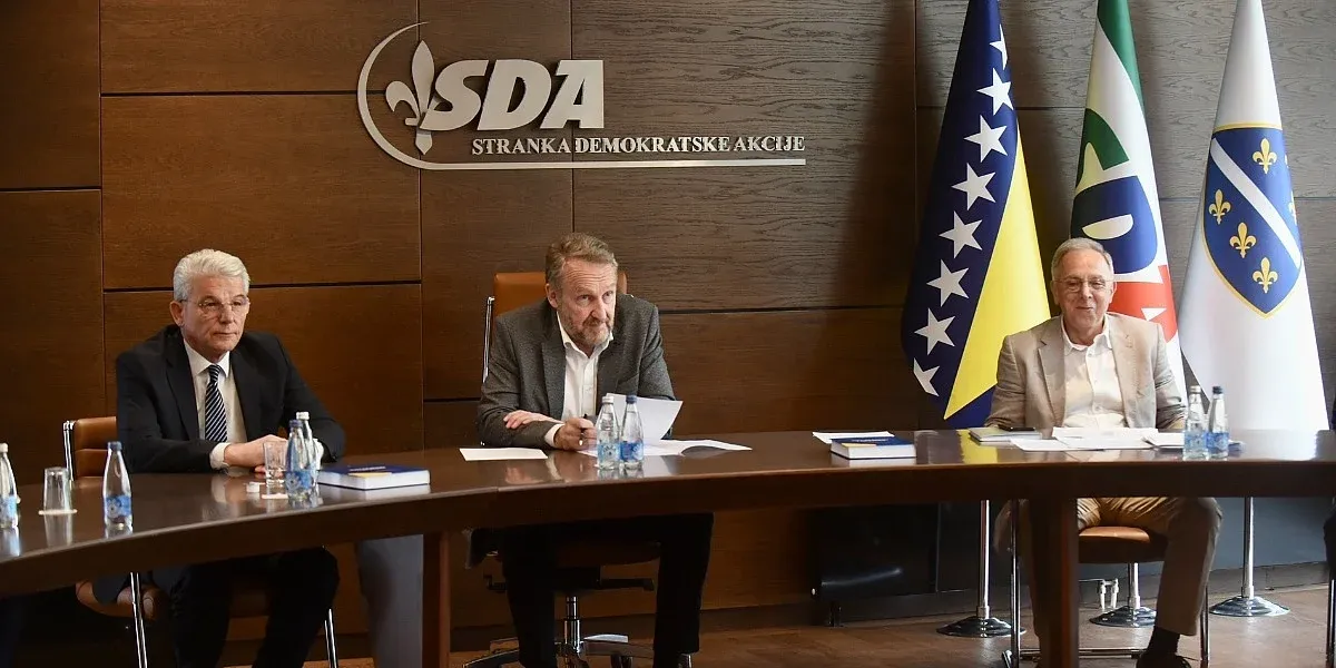 SDA kritikuje Bećirovića: Umjesto pompeznog spašavanja BHRT-a, dobili smo blokiran račun i kolaps