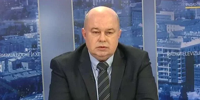 Milan Blagojević uradio antologiju "Dodikove servilnosti OHR-u": Kako je SNSD potvrđivao nametnute zakone