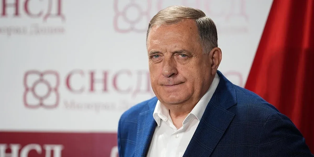 Dodik ima novu priču za laku noć: "Izdajnici" u institucijama BiH postali "naši ljudi", više ne spominje da će im oduzeti imovinu