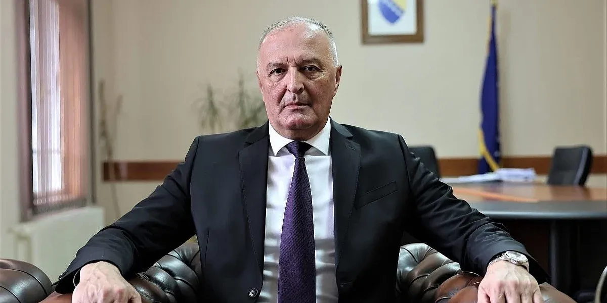 Zukan Helez: Krepo je Ratko Mladić, osuđeni genocidaš, doživotni robijaš