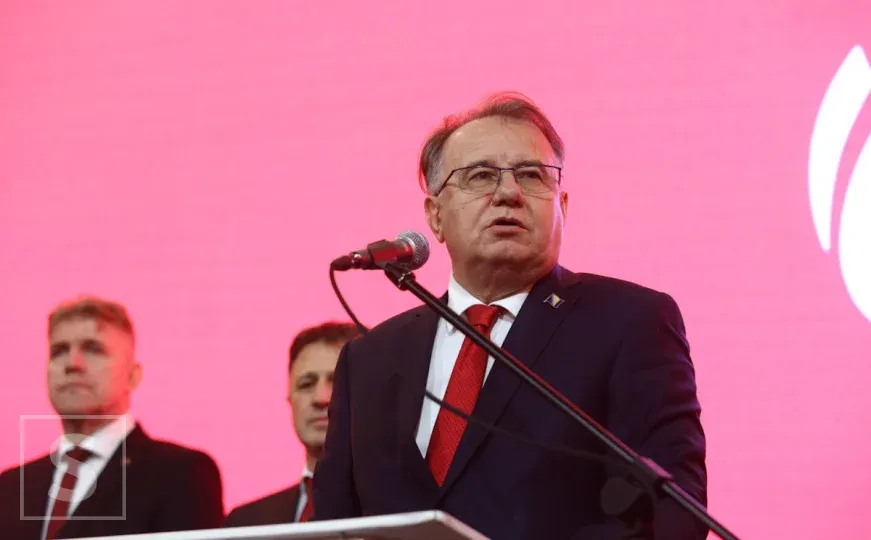 SDP oštro poručio Bakiru Izetbegoviću: "Nema pravo prepravljati historiju"