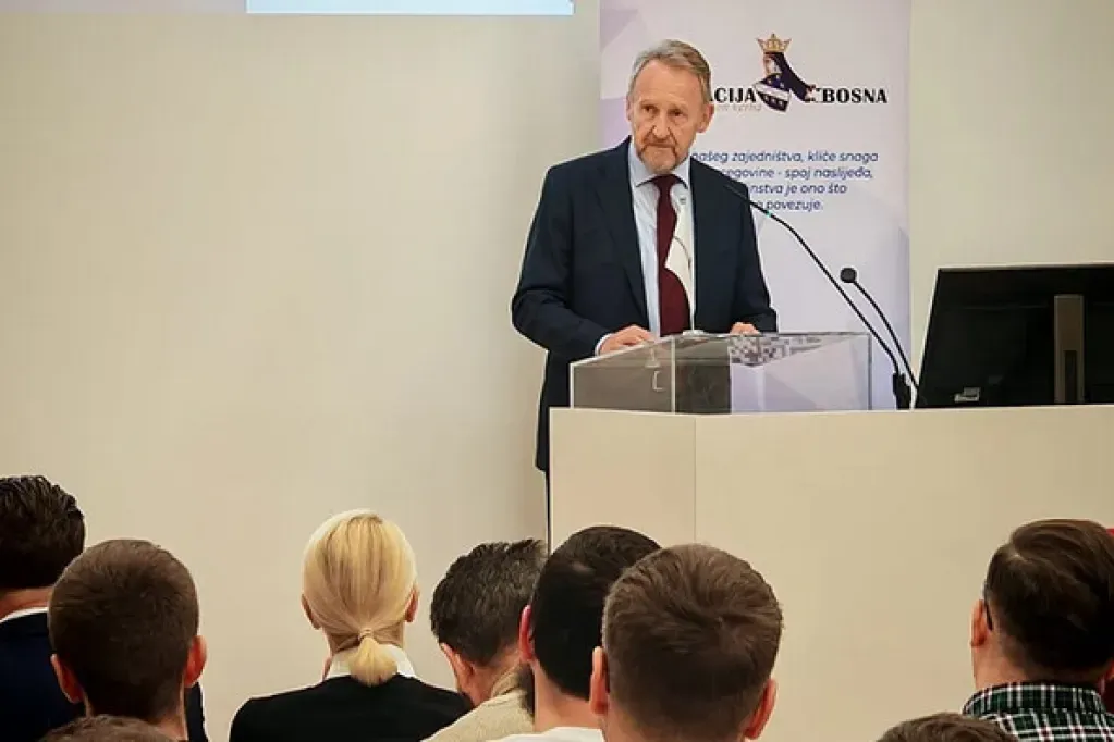 Izetbegović na udaru bošnjačkih stranaka zbog izjave o „građanskom ratu“: To je bila agresija Hrvatske i Srbije