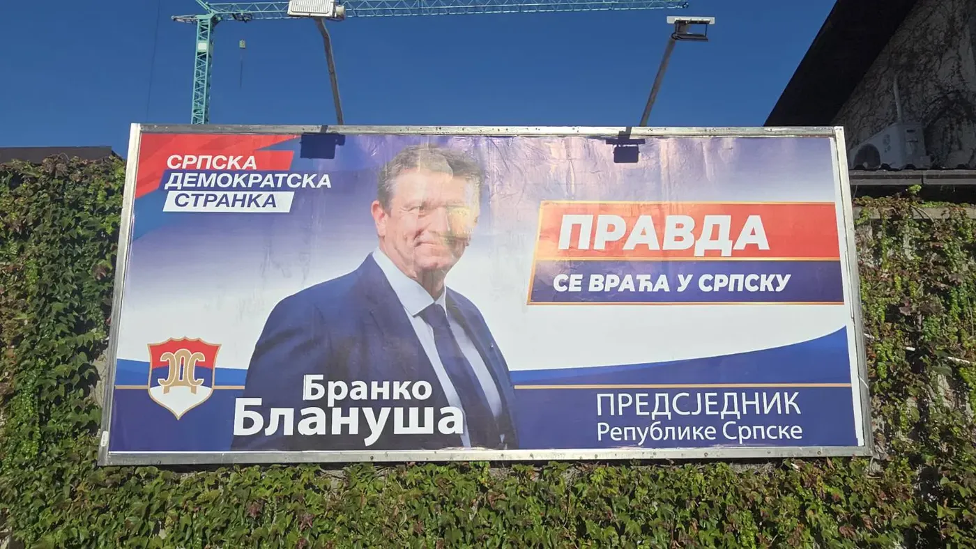 POČELA PREDIZBORNA KAMPANJA: Osvanuli bilbordi u Banjaluci, i Milorad Dodik na njima (FOTO) | 6yka