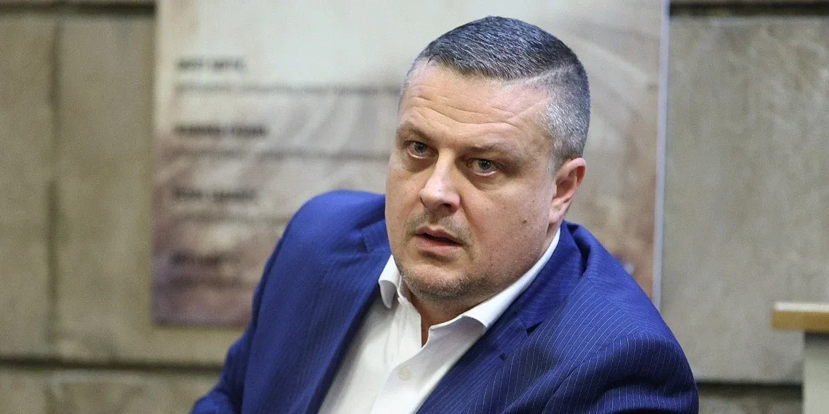 Vojin Mijatović sebe nazvao "političkom metom": "Poseban pozdrav za dvor Izetbegović i njihove kućne ljubimce"