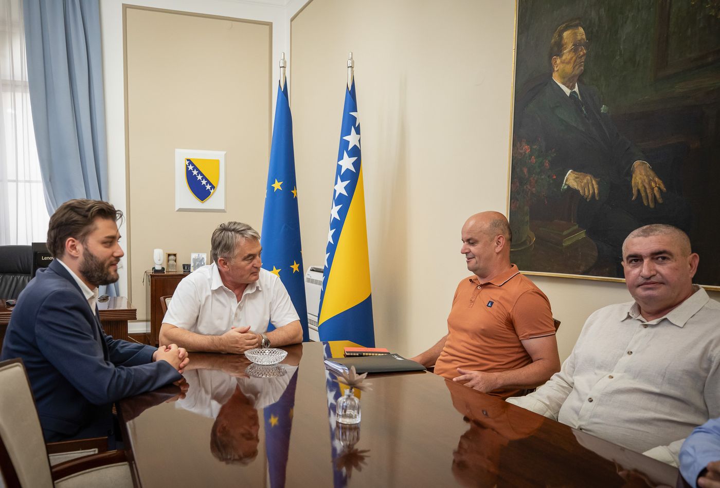 Komšić: Srebrenica Memorial Center must be fully protected from political pressure