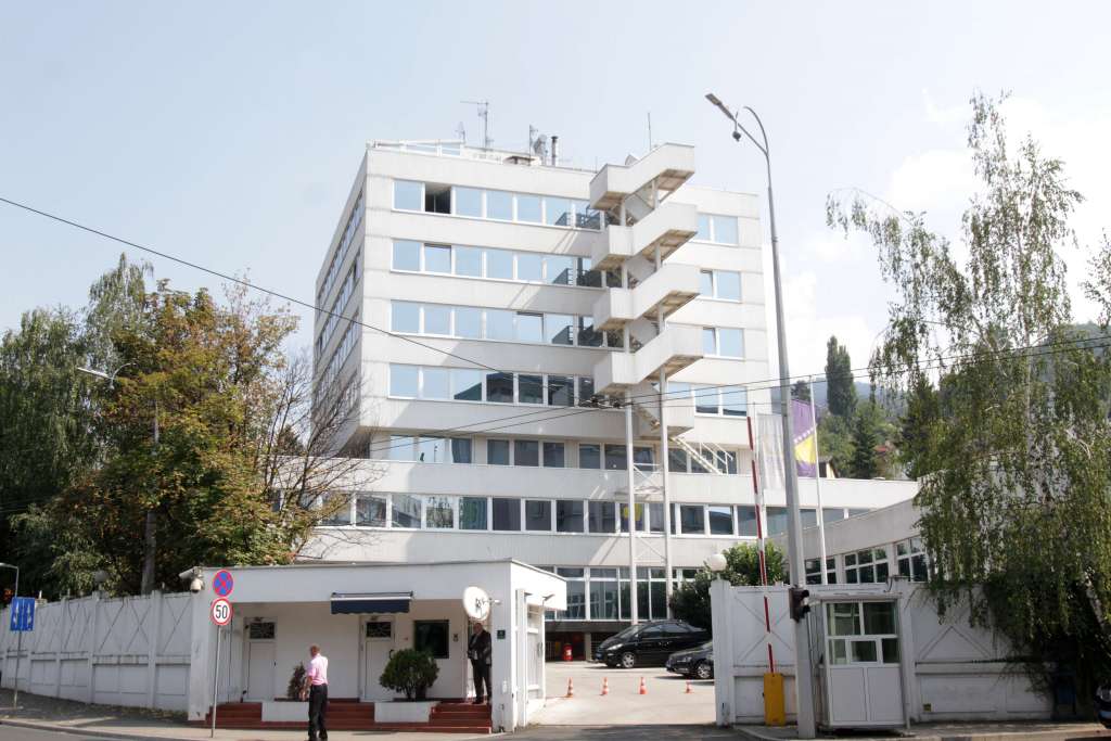 Dodik nekad glasao za zakone OHR-a, danas se predstavlja kao njegov najveći protivnik | 6yka