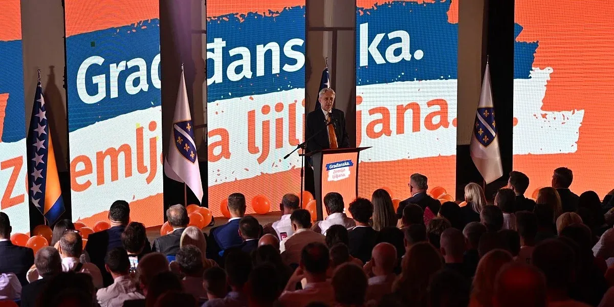 Slaven Kovačević: Zemljom ljiljana protiv mapa podjela, u Predsjedništvo ne smiju ući Mladićeve i Praljkove politike