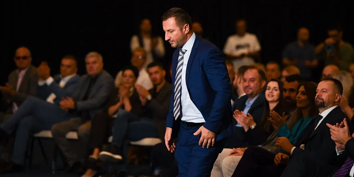 Efendić: Ko ne zna očistiti grad i riješiti saobraćaj, ne može voditi državu