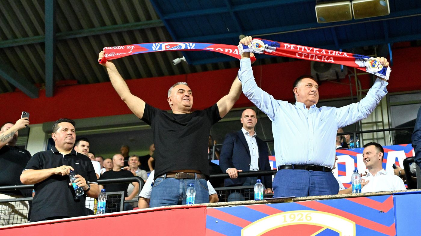 Dodik pozdravio navijače koji su veličali Ratka Mladića: „Uvijek su bili uz Borac“