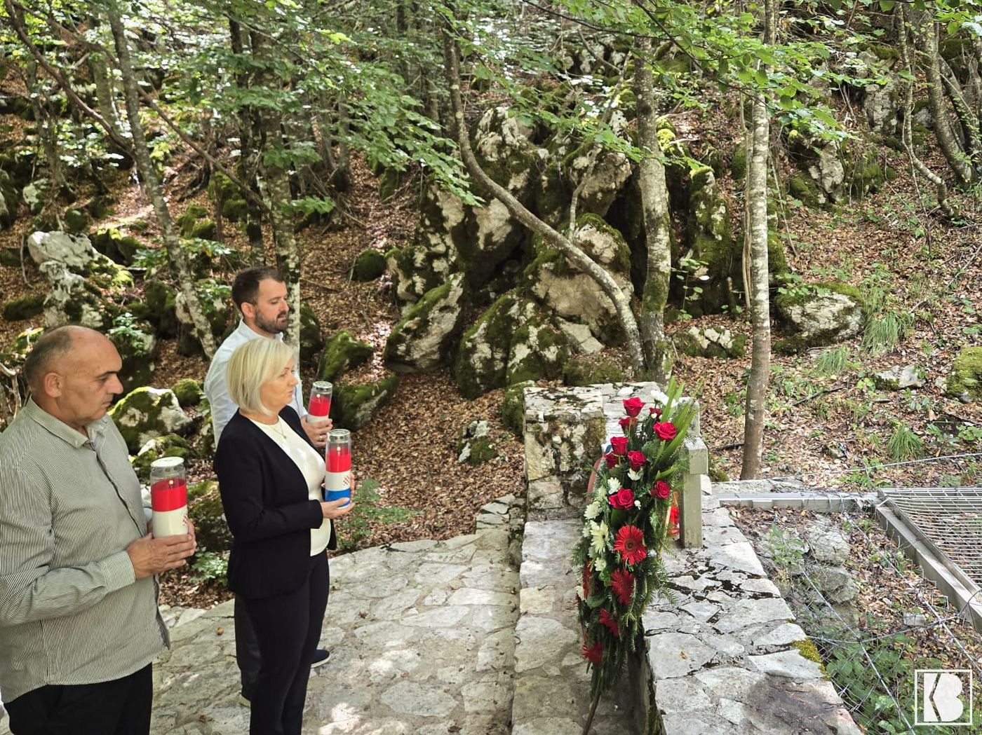 Predsjedateljica Krišto odala počast žrtvama stradanja na Husinoj jami