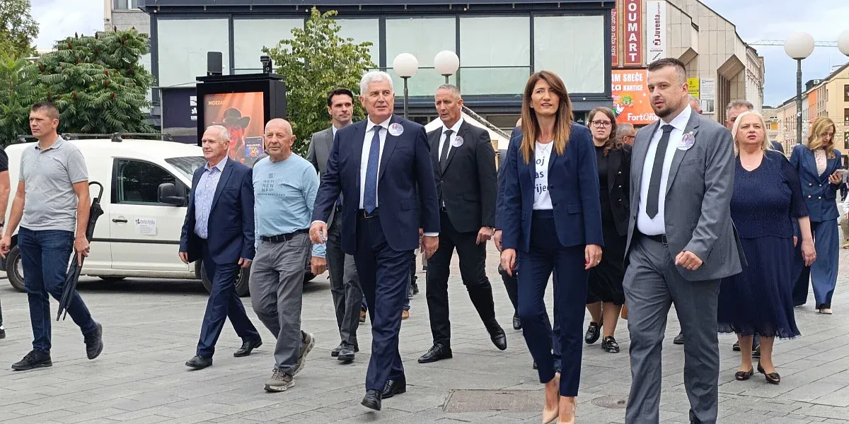 Čović i Filipović šetali Banjom Lukom: Dajemo podršku našim ljudima, Hrvati u RS-u se moraju povezati s institucijama