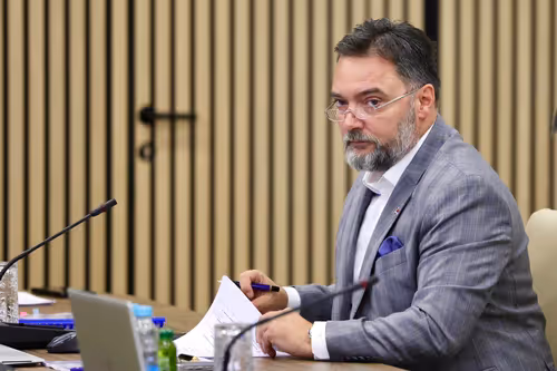Košarac ponovo prijeti: Najavio da će blokirati reforme potrebne za ispunjavanje uslova iz Reformske agende, traži povlačenje Schmidtovih odluka