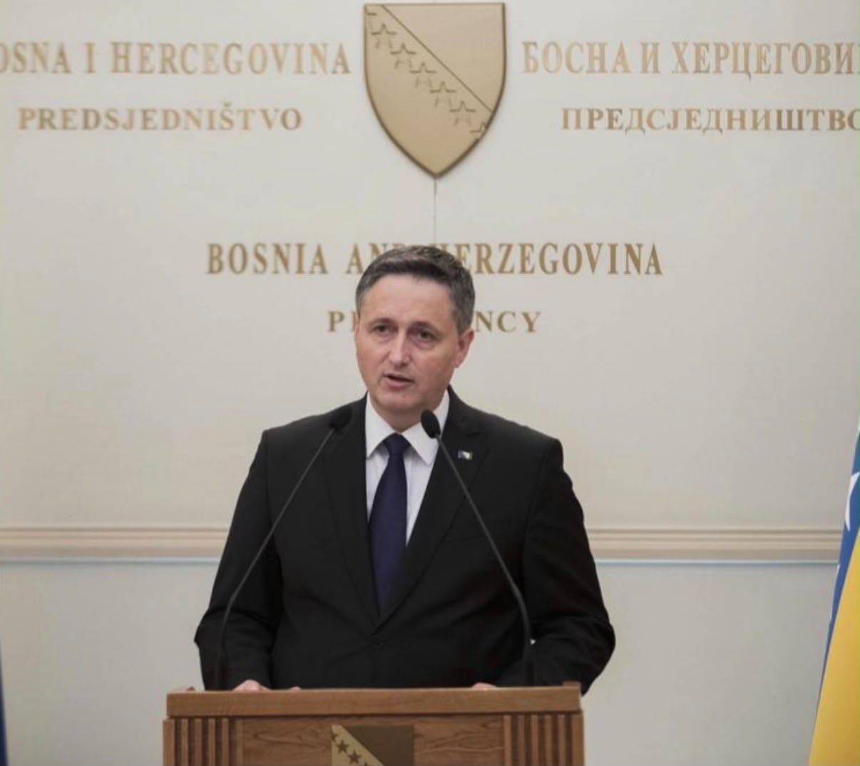 Bećirović files request with BiH Constitutional Court over ban on Army of RBiH symbols in RS