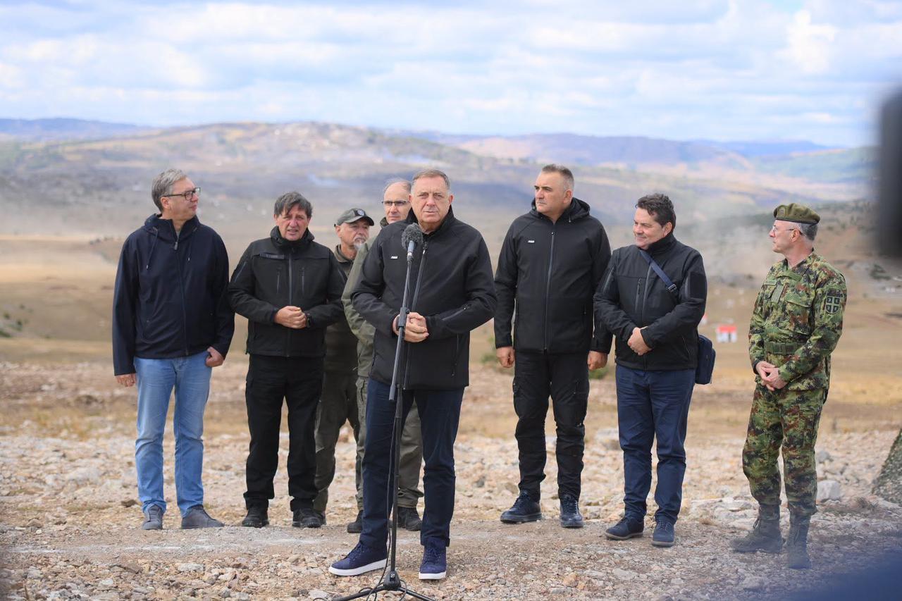Dodik nakon vojne vježbe Srpske vojske: 'Mi u RS-u ovo emocionalno doživljavamo