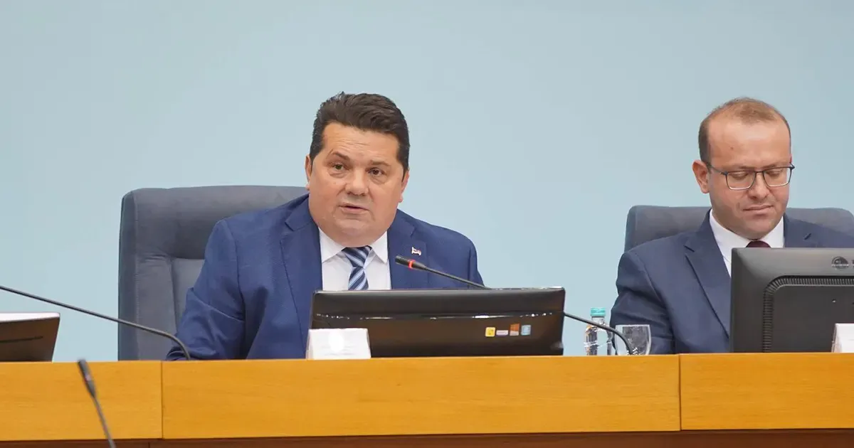 Stevandić dramio na sjednici NSRS-a: Pokušali su smaknuti mene i Dodika, spremili su nam zasjedu