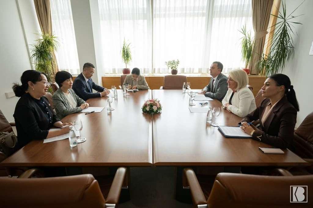 Borjana Krišto s veleposlanicom NR Kine u BiH