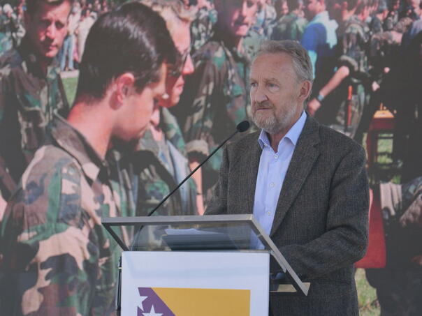 Izetbegović na Vlašiću: Nikada niste bili jači od bh