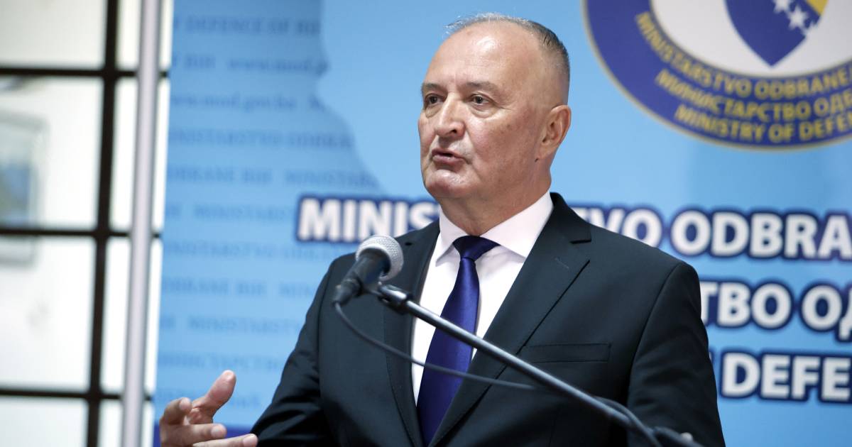 Helez o Dodiku: Pečat na kraj karijere antieuropejca i rusofila, polomio je zube napadajući BiH