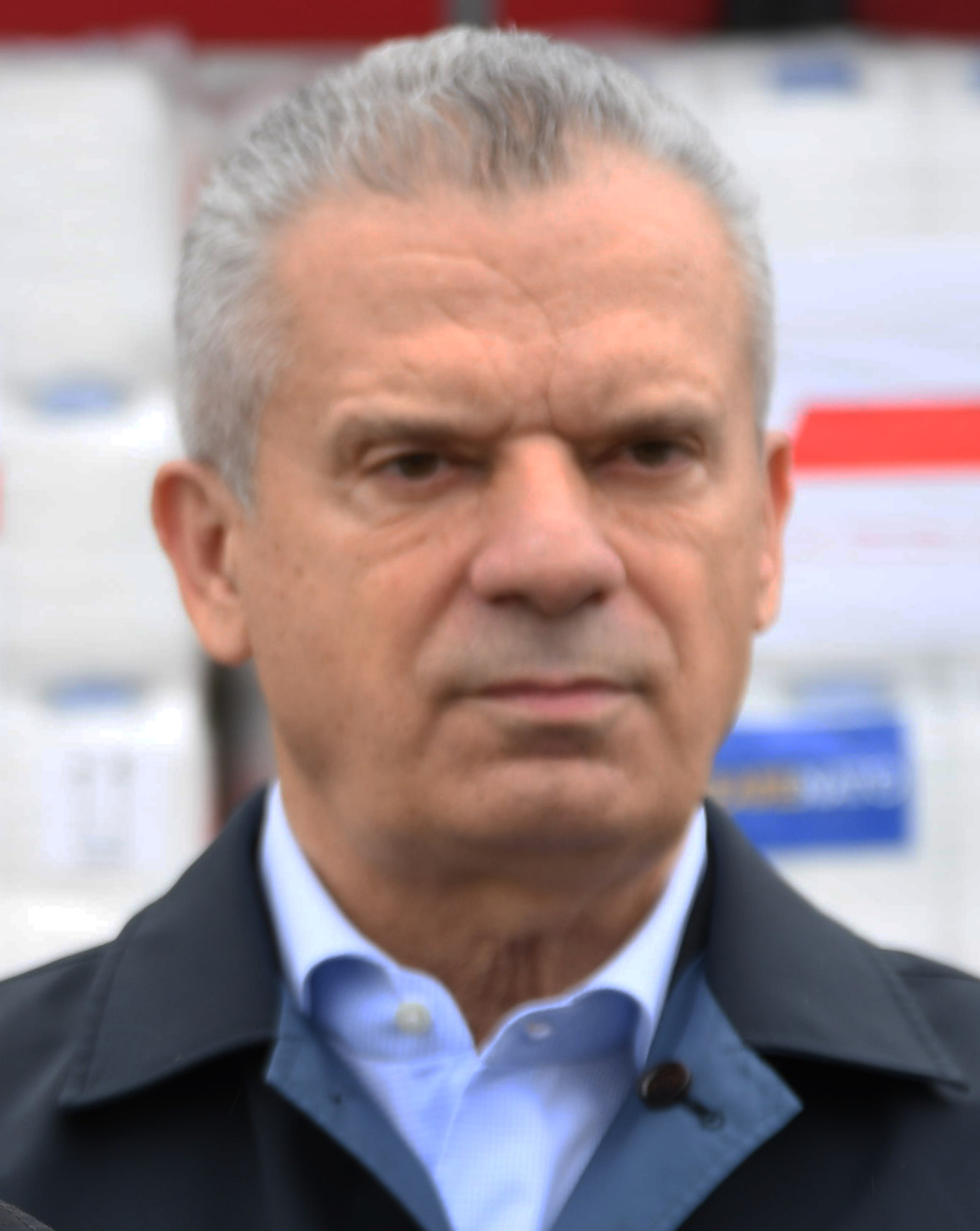 Radončić u rubrici "Fahro odgovara bez papira" odgovorio da li ima 10 pasa koji ga čuvaju, šta nije uspio sebi u životu da kupi