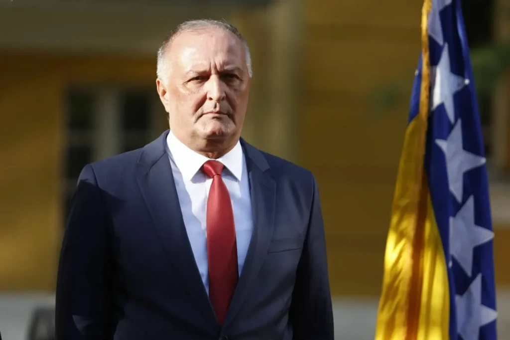 Helez u danu podijelio 107.000 KM iz rezerve