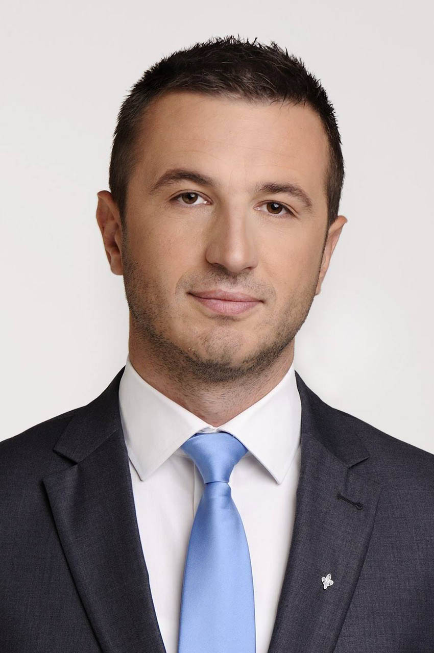 Efendić na skupu u Novom Gradu: Spremni smo preuzeti odgovornost za cijelu BiH