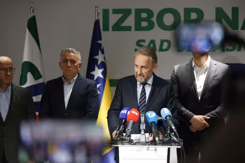 Izetbegović potvrdio kandidaturu pa opleo po Trojci: Njihov ostanak znači potonuće BiH, a SDA je uvijek svoj posao dobro radila
