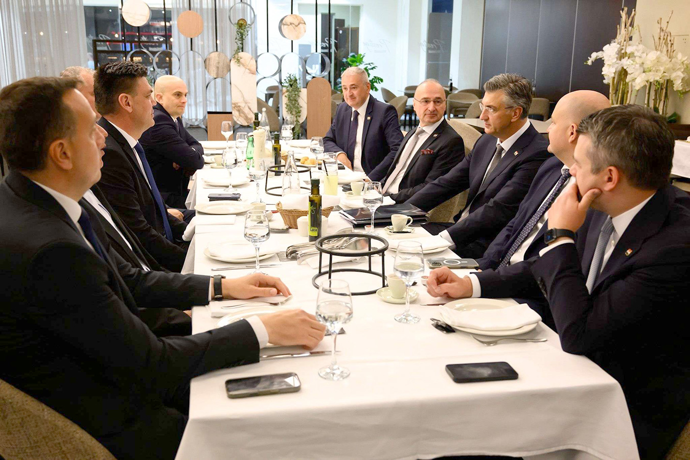Plenković s Petorkom: Ima li podrške za Filipović