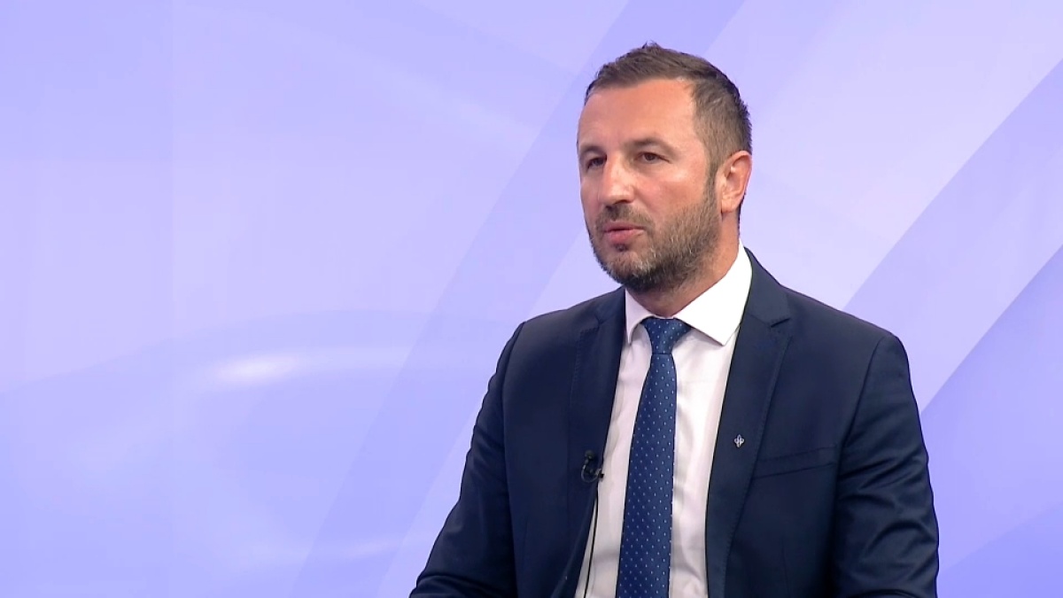 Efendić o Mostaru: Grad ne funkcionira, a gradi se Hrvatsko kazalište kao da samo Hrvati žive u njemu