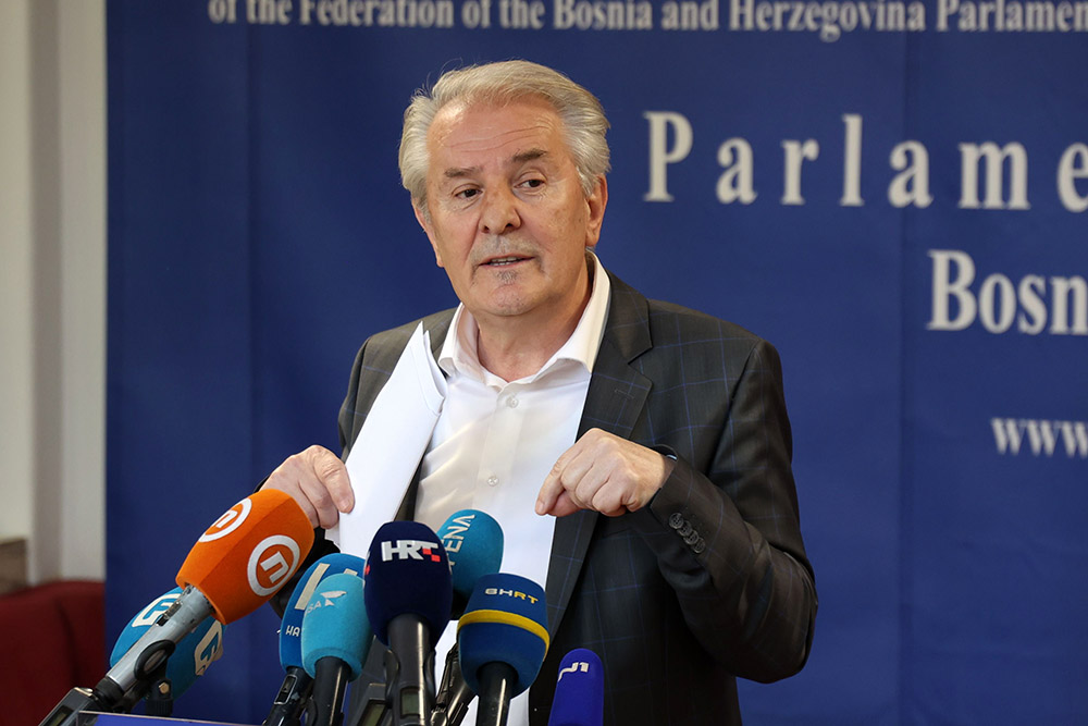 Lendo poručio Schmidtu da dogovor o Vladi FBiH trebaju postići političke stranke
