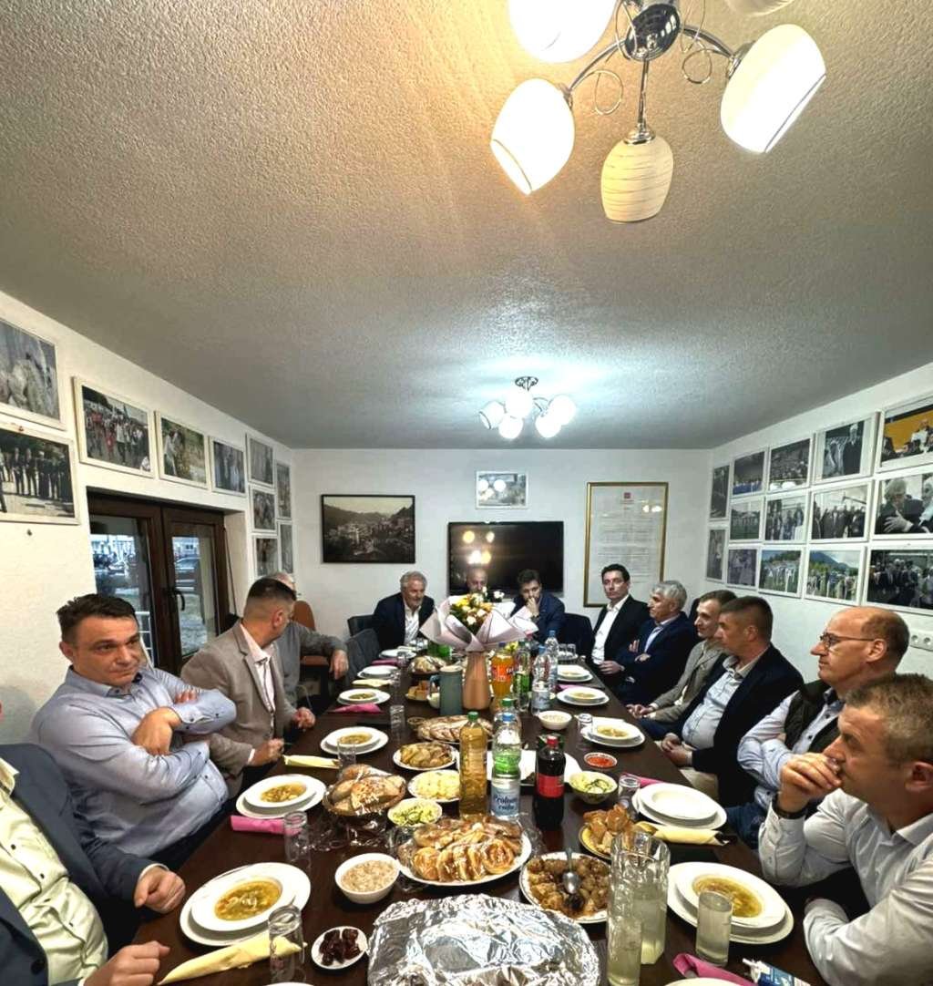 Lendo u Srebrenici na iftaru, ali i da pruži podršku povratnicima