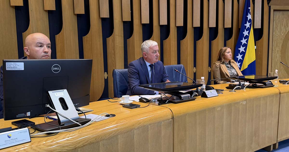 Borenović: Sudionici afere teške dvije milijarde KM i danas su ključni ljudi UIO BiH