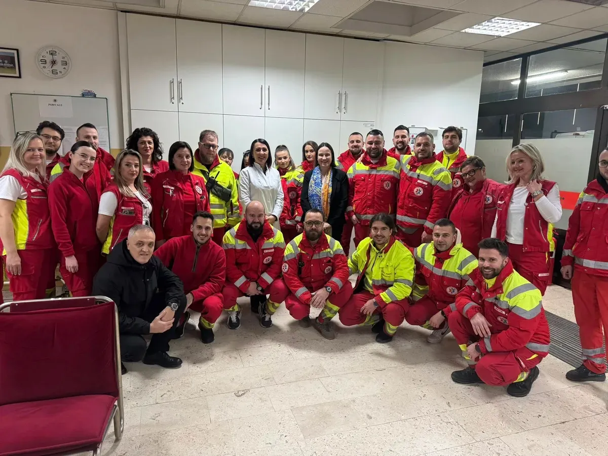 FOTO Benjamina Karić obišla dežurne službe na području općine Novo Sarajevo: Hvala što ste tu za naš grad