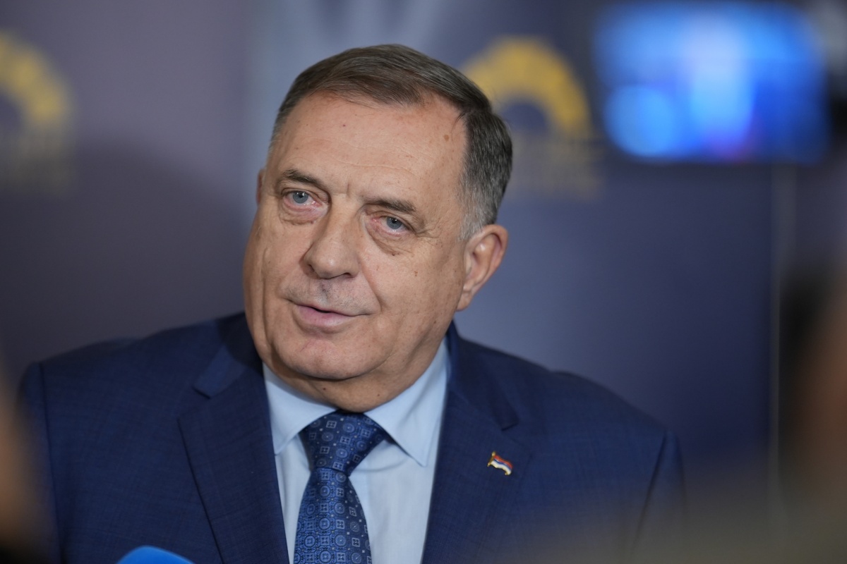 Dodik kritizirao EU: U jednom danu vam u Schengen uđe 49.000 migranata, a nama zagorčavate život